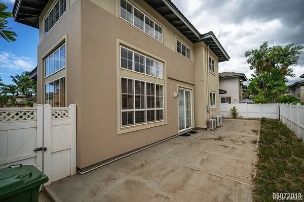 Building Photo - 91-1030-1030 Wahinoho St