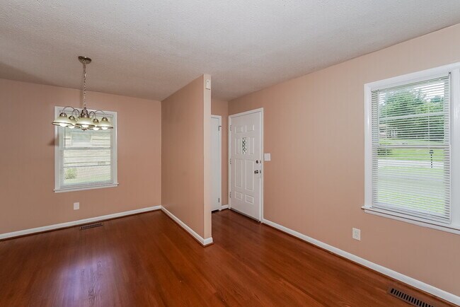 Foto del edificio - 417 19th Terrace NE