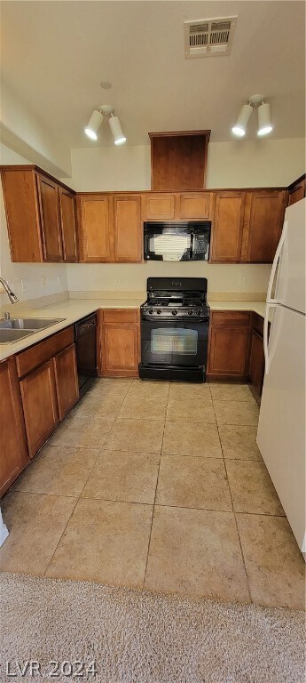 Building Photo - 6868 Sky Pointe Dr