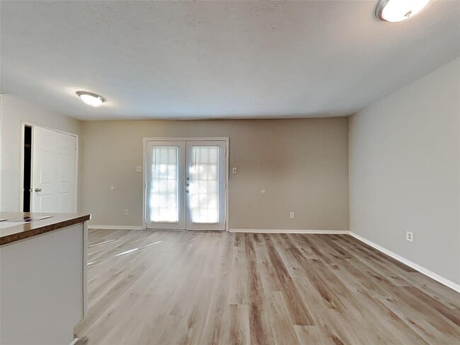 Building Photo - 430 Tara Plantation Dr