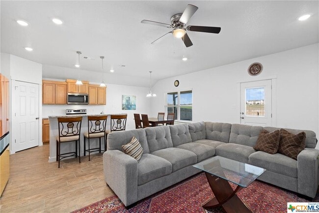 Building Photo - 1418 Black Kettle Trl