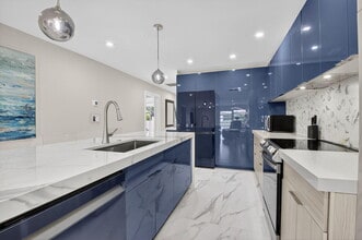 Building Photo - 5753 Spindle Palm Ct