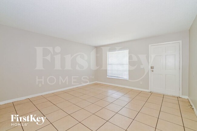 Foto del edificio - 3694 Rundo Dr