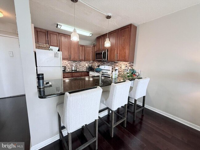 Foto del edificio - 11801 Rockville Pike