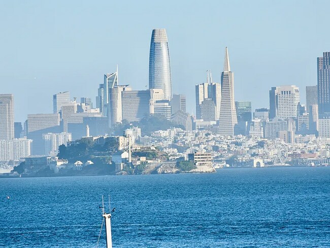 Foto del edificio - 73 Eastview Ave