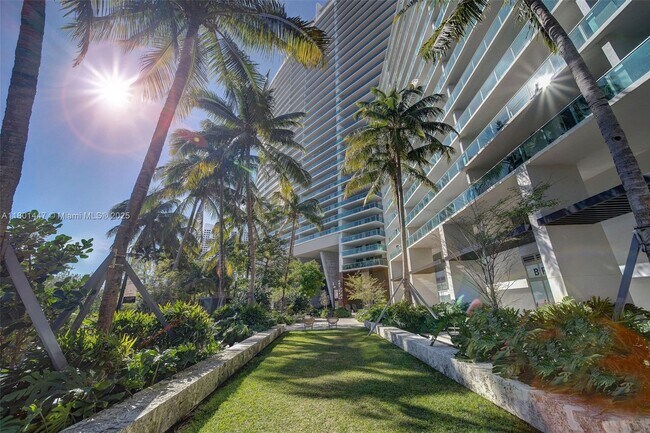 Foto del edificio - 1500 Bay Rd