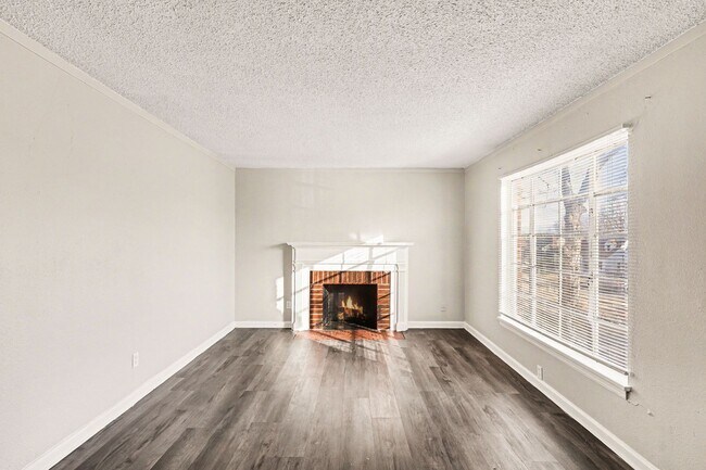 Foto del edificio - Beautiful 3 Bedroom 1 Bathroom Home in Kansas City!