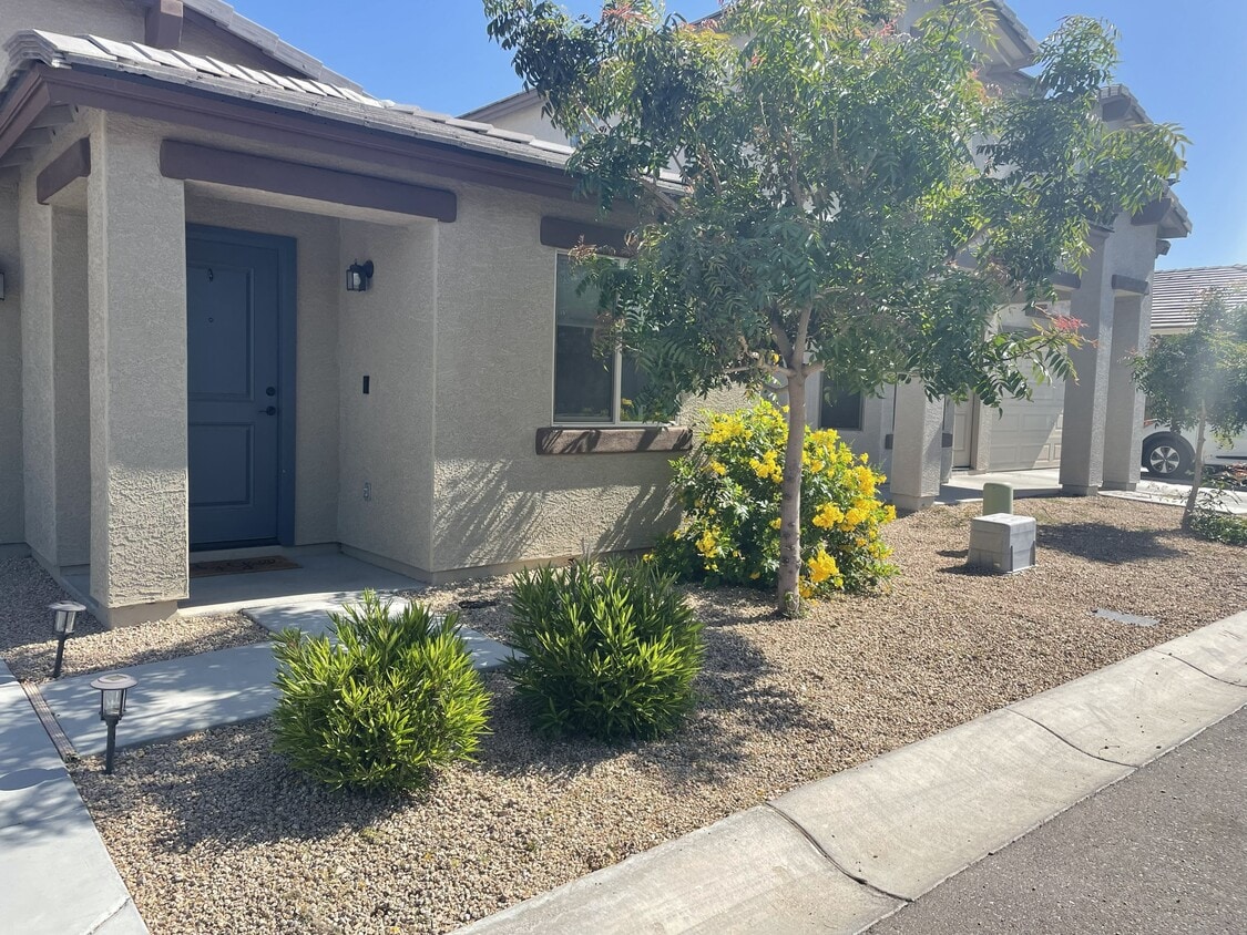 Foto del edificio - 1884 W Expressman St