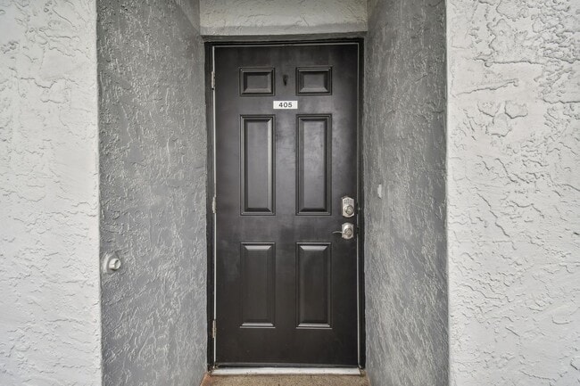 Charming 1 Bed, 2 Bath Condo in the Vibran... - Charming 1 Bed, 2 Bath Condo in the Vibran...