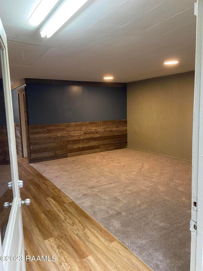 Building Photo - 102 Birch Dr