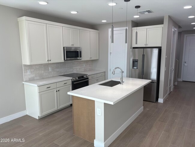 Foto del edificio - 1015 E Pasadena Ave