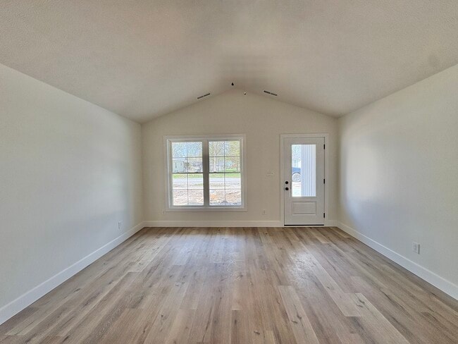 Building Photo - 209 Madison St