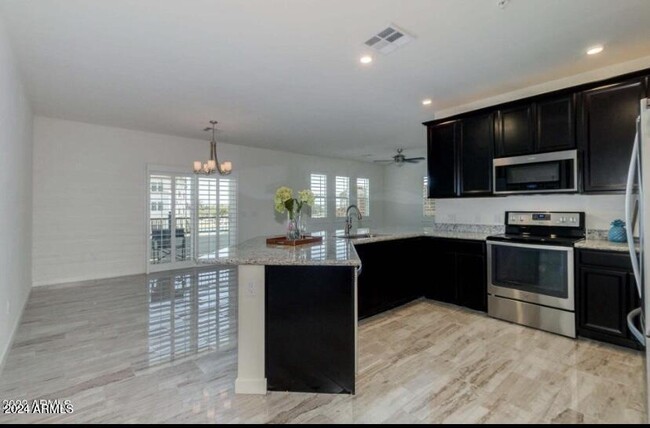 Foto del edificio - 2511 W Queen Creek Rd