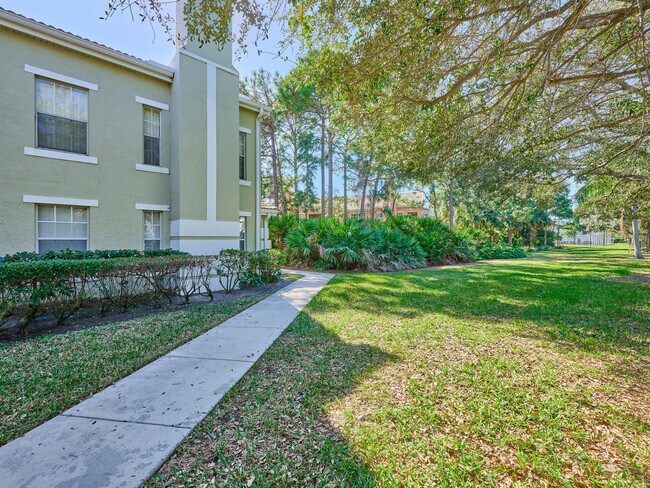 Foto del edificio - 108 SW Peacock Blvd