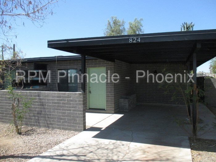 Primary Photo - 824 W 9th St