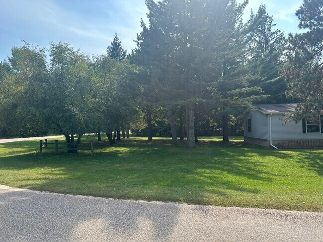 Foto del edificio - E2427 Holmes Rd