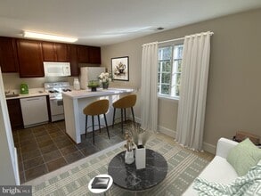 Building Photo - 7805 Accotink Pl