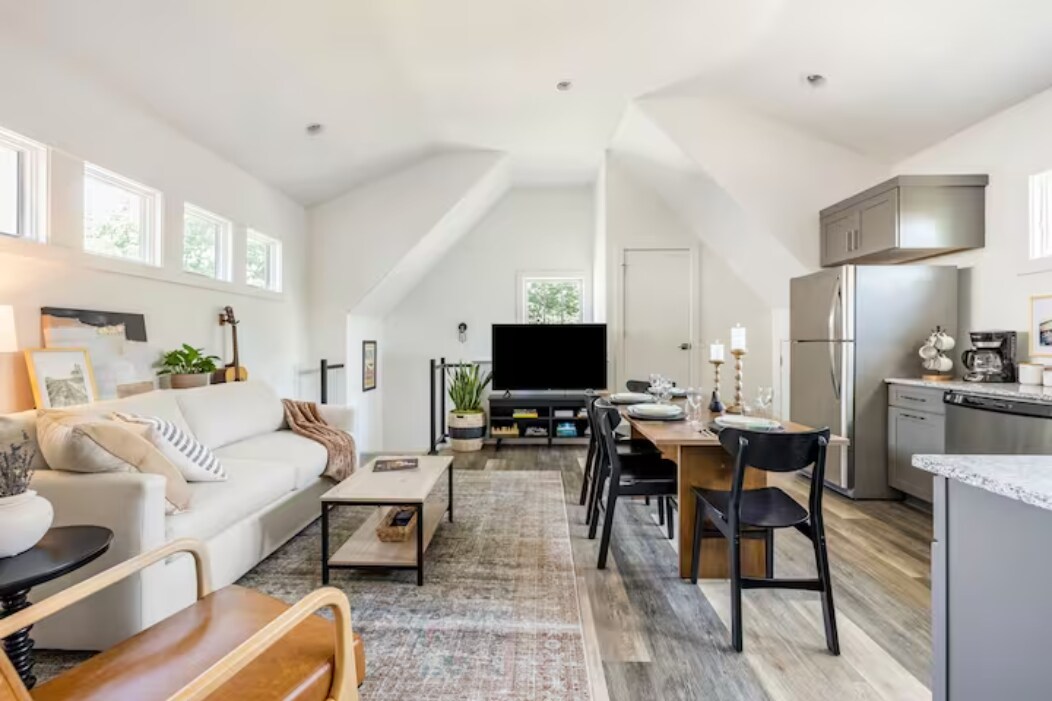 Foto principal - 2200 Grantland Ave