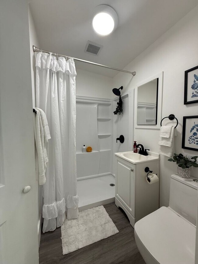 Foto del edificio - 730 E 48th St
