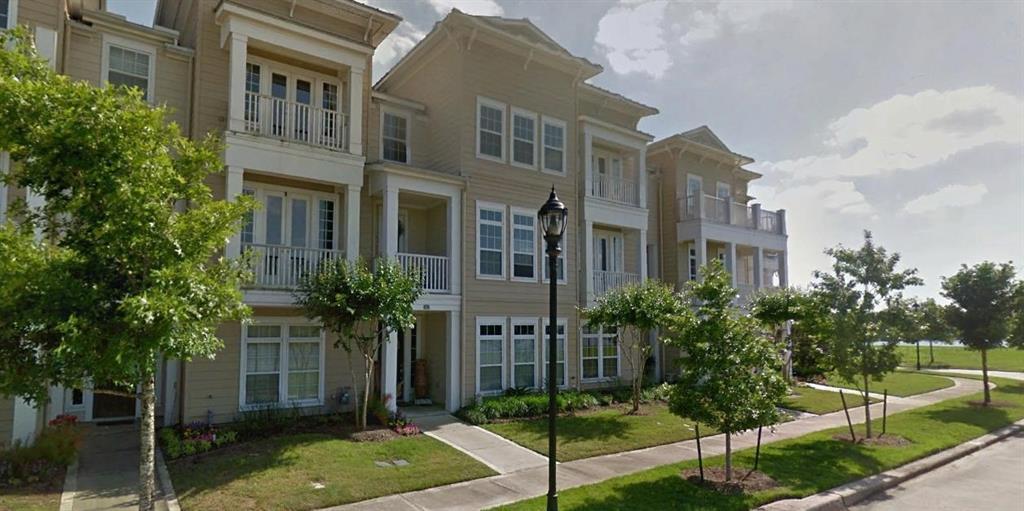 218 Breezy Way, The Woodlands, TX 77380 Condo for Rent in The