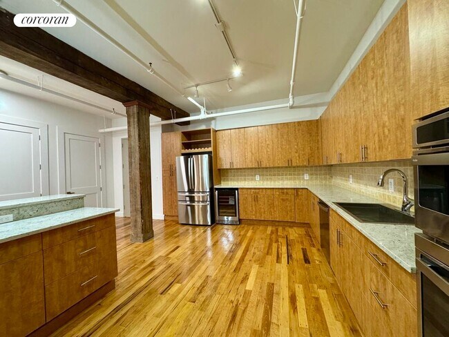 Foto del edificio - 275 Conover St