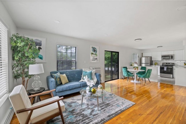 Interior Photo - Princeton Gardens