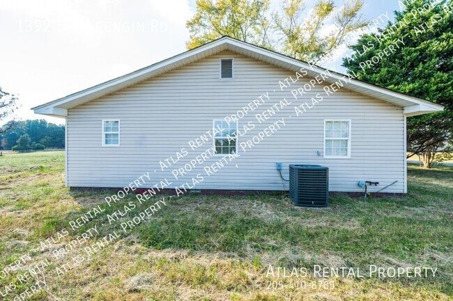 Building Photo - 1392 Swearengin Rd