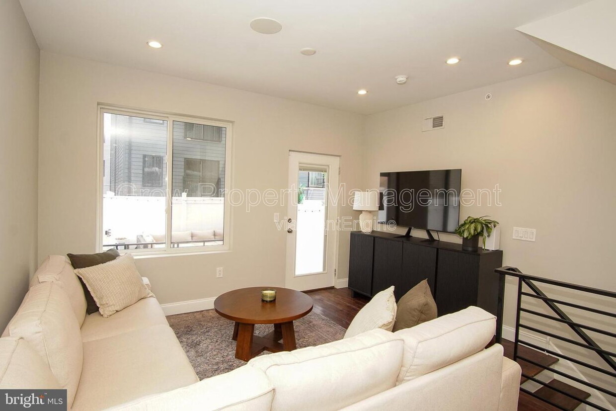 Photo - 1616 Cambridge Street