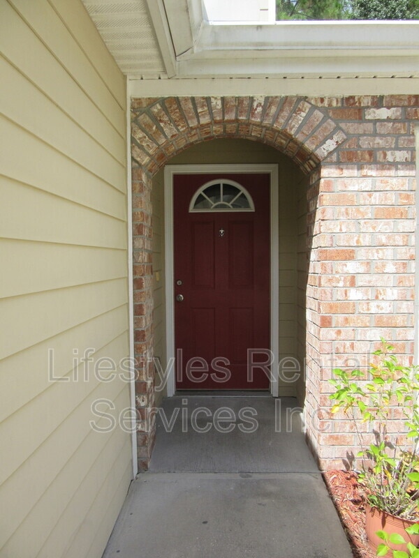 Building Photo - 10200 Belle Rive Blvd