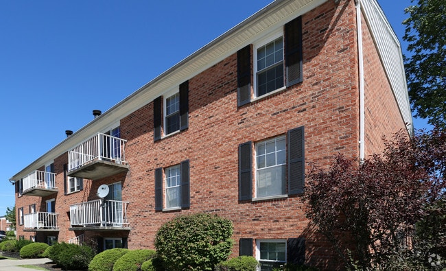 Building Photo - Lee's Crossing