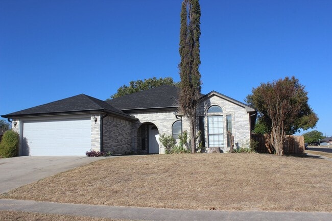 Building Photo - Charming 3-Bedroom Home in Jamesway Addition – Available Now!