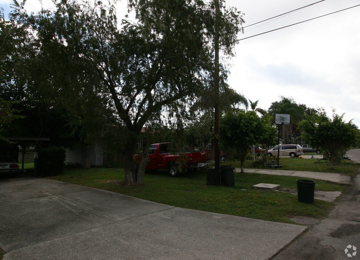 Building Photo - 4413 19th Street Cir W