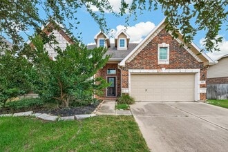 Building Photo - 3327 Fairmont Hills Ln