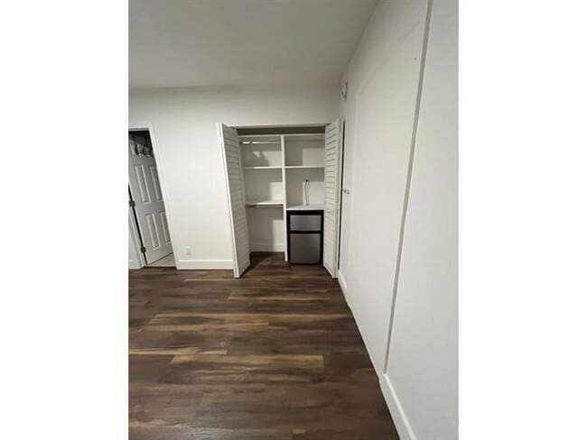 Foto del edificio - 2300 NW 6th St