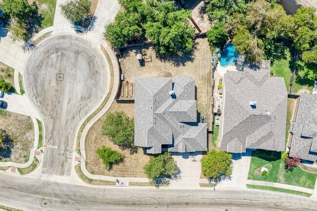 Building Photo - 307 Kati Ln
