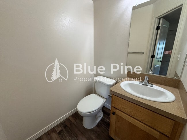 Building Photo - 1512 N Stevens Dr