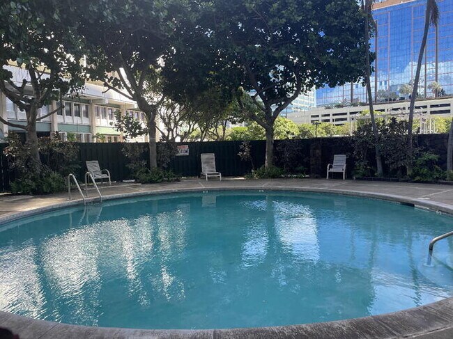 Foto del edificio - HOLIDAY VILLAGE studio, sec, A/C, lanai, pool
