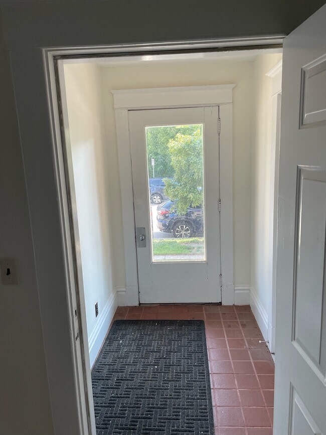 235 Lyon St NE Unit 1, Grand Rapids, MI 49503 Apartments in Grand