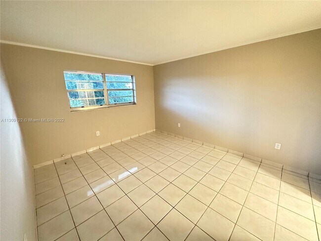 Building Photo - 17101 NW 57th Ave