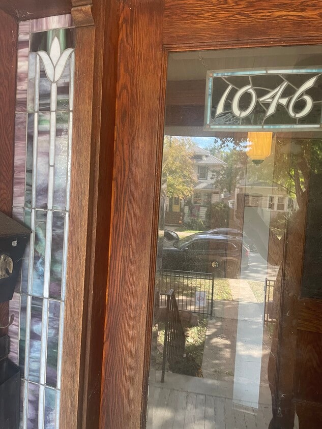 Primary Photo - 1046 S Scoville Ave