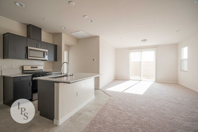 Foto del edificio - Riverstone Madera Home, 2BR/2BA – Numerous HOA Amenities!