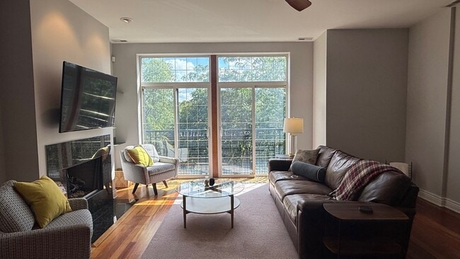 Foto del edificio - 2206 W Monroe St