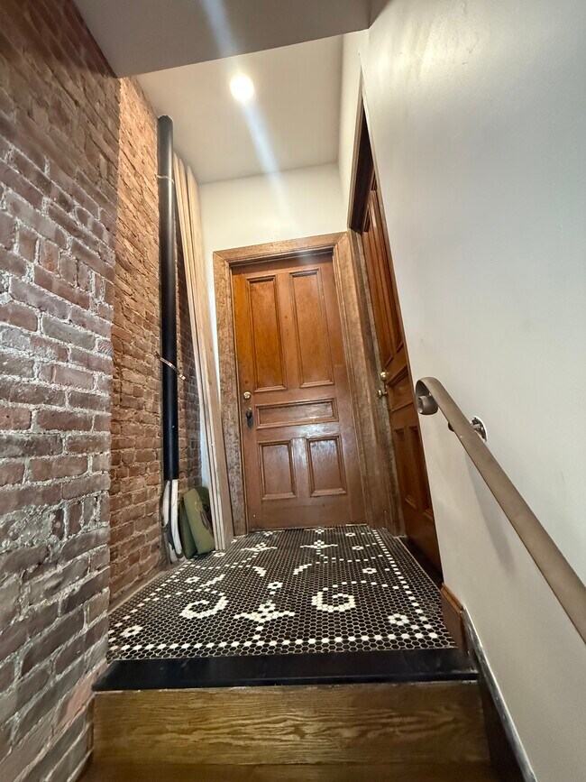 Foto del edificio - 373 Decatur St