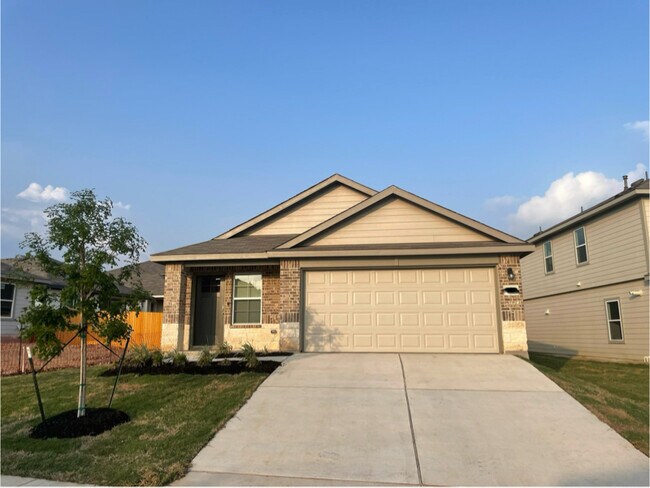 Building Photo - 142 Illusion Lk Ln