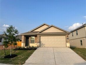 Building Photo - 142 Illusion Lk Ln