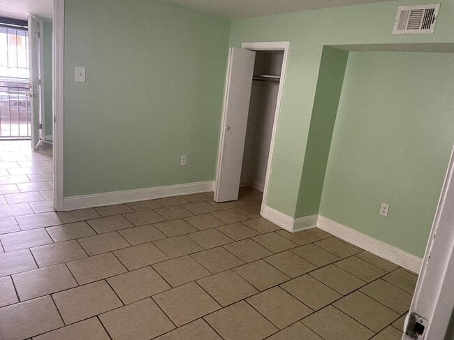 Building Photo - 1621 N Galvez St
