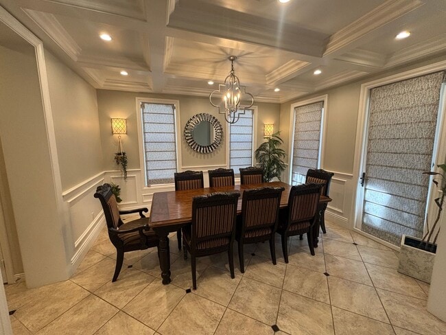 Building Photo - Spectacular 5-Bedroom Home with Private Po...