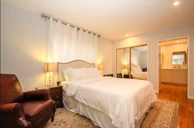 Dormitorio 1 - 423 S Rexford Dr