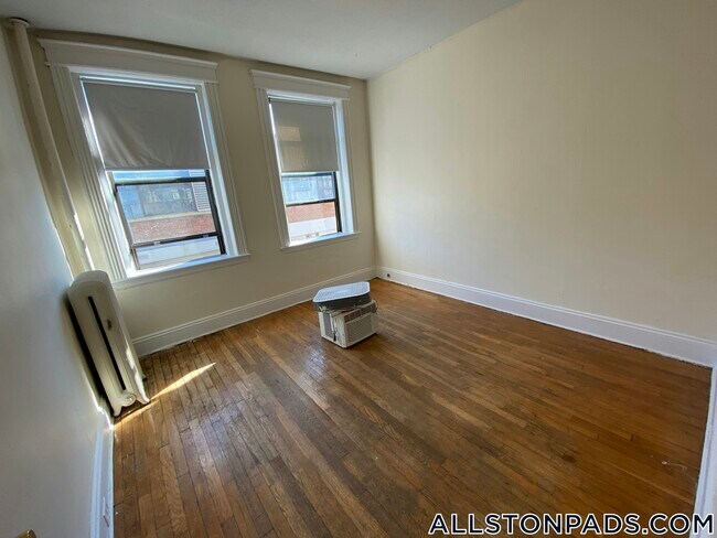 Building Photo - 1148 Commonwealth Ave