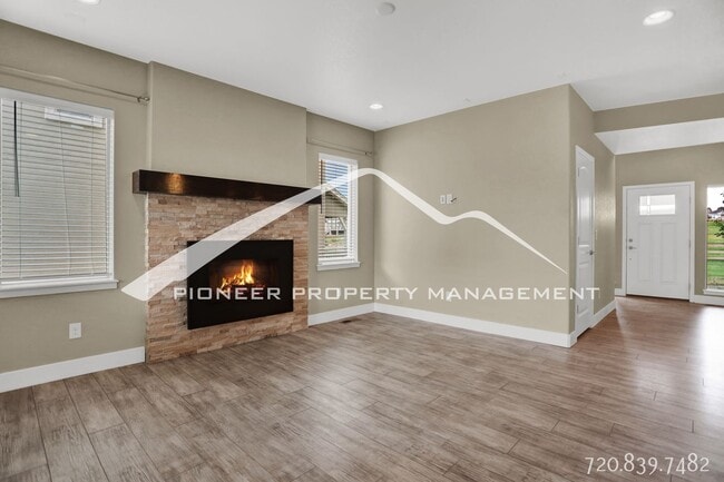 Building Photo - Modern Home in desirable Northgate Colorad...